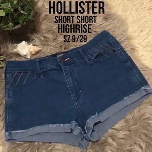 Hollister Short Short High Rise-Sz 9/29-Dark Wash-Frayed Hem-EUC